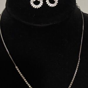 Elegant Silver Necklace and Earring Set